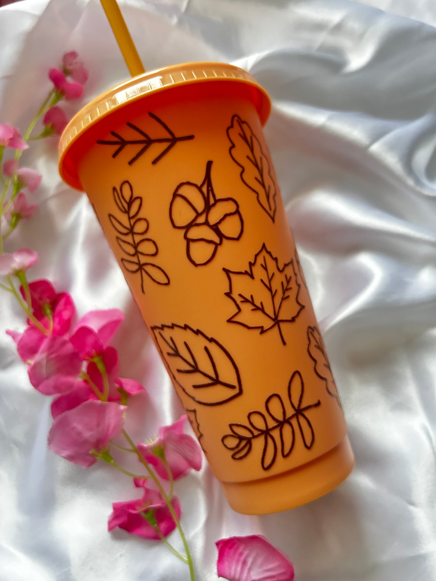 Caramel autumn leaf cold cup
